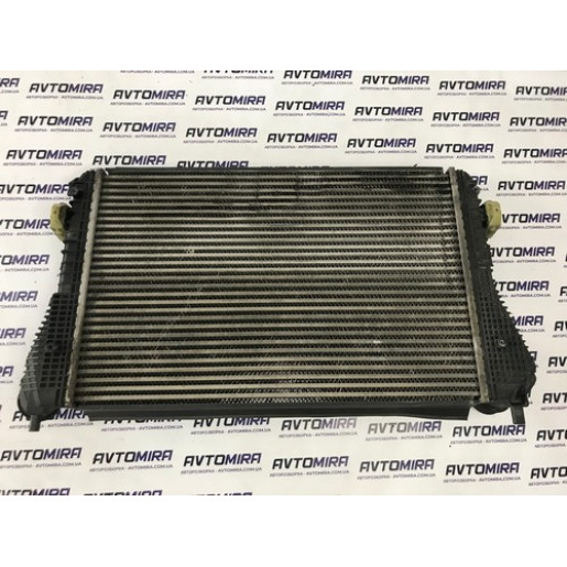 Радіатор інтеркулера VW Passat B6 2005-2010 3C0145805AD